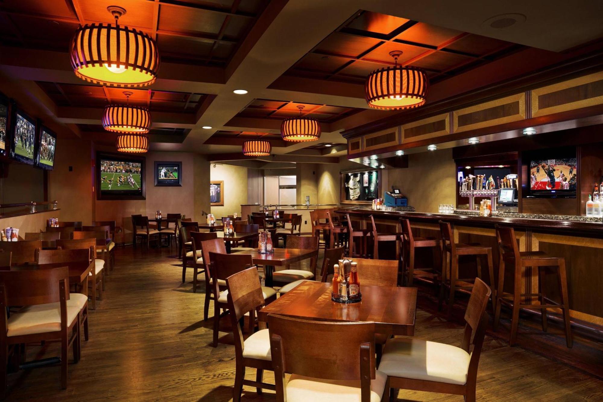 Sheraton Springfield Monarch Place Hotel Экстерьер фото